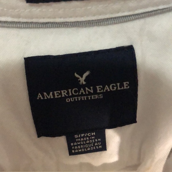 American Eagle White Shortsleeve Button Up - Picture 2 of 3
